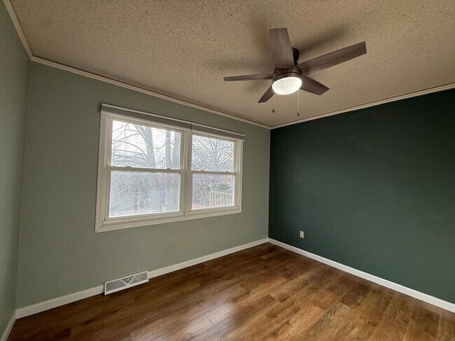 Building Photo - $2,500 | 3 Bedroom, 3 Bathroom House | No Pets | Available for Immediate Move In!