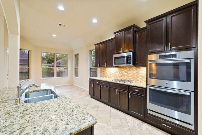 Building Photo - 115 Meadow Valley Dr