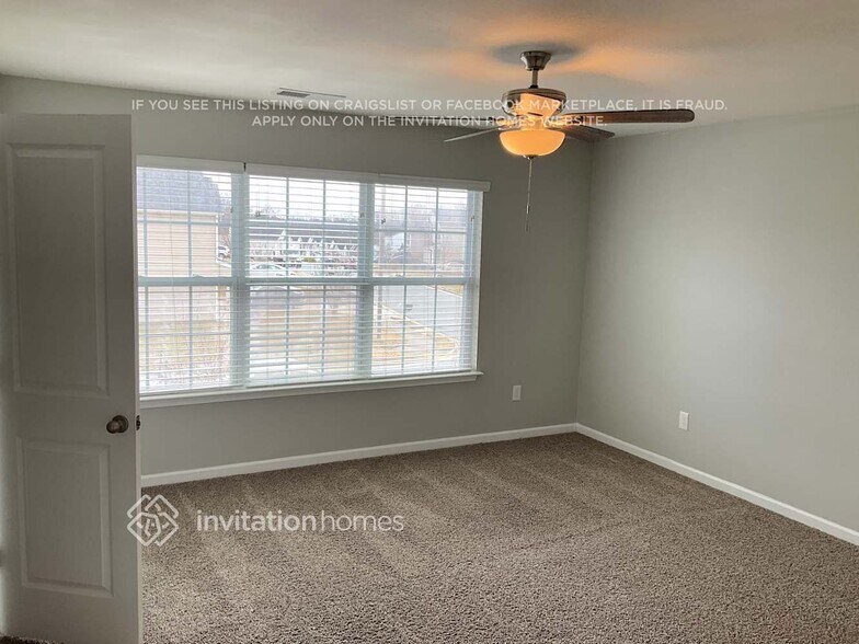 Building Photo - 1920 Northrop Dr