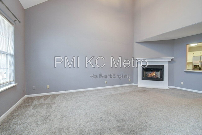 Building Photo - 15811 E 20 St S