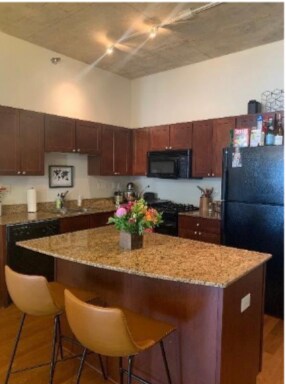 Building Photo - 700 N Larrabee St