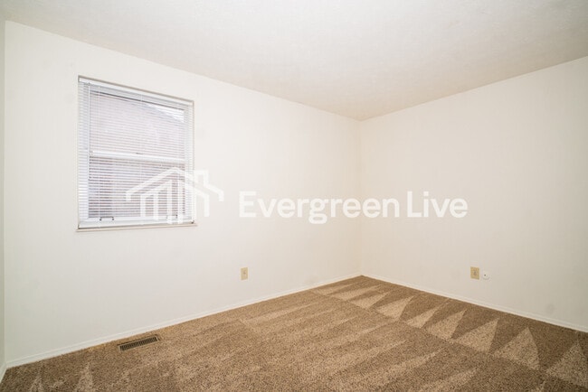 Building Photo - 8209 Mount Washington Dr