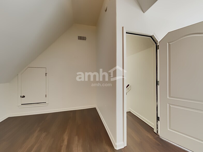 Building Photo - 154 Tanner Cv