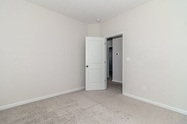 Building Photo - ? Welcome to Your Dream Home! ?