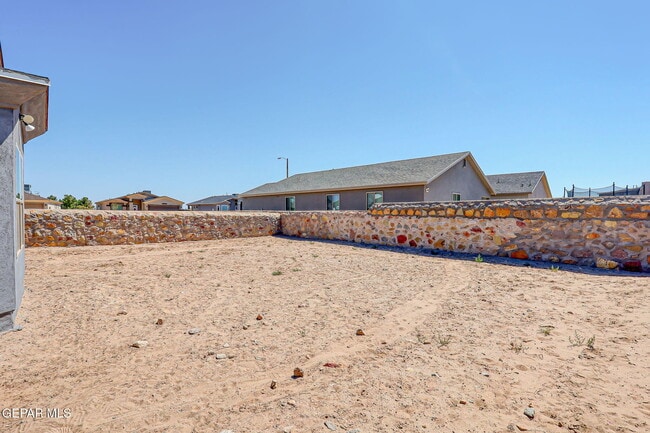 Building Photo - 404 Villa Ysleta
