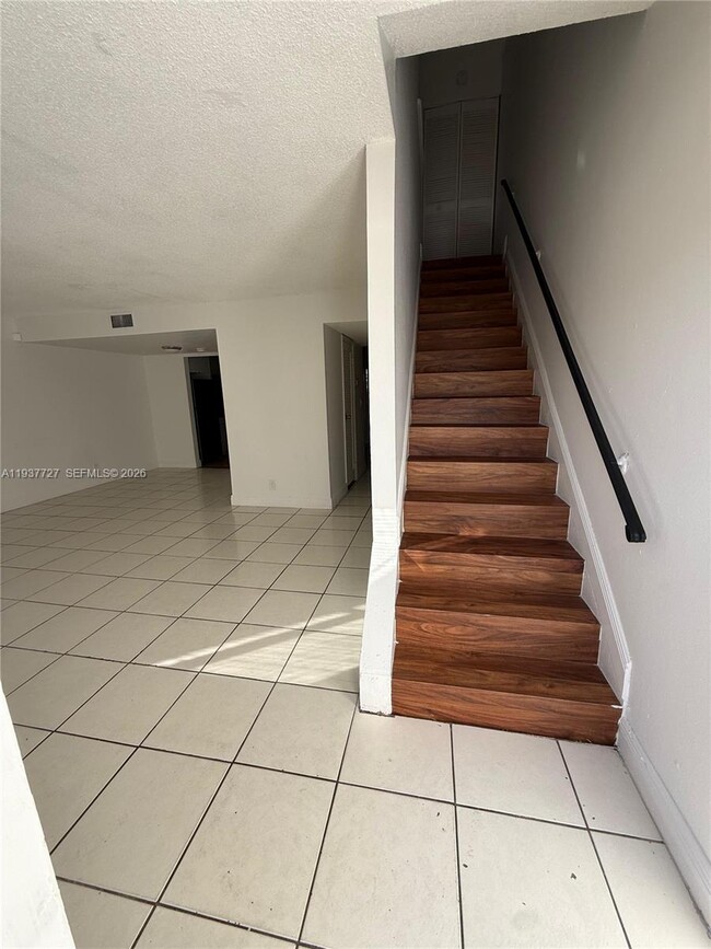 Building Photo - 5817 Blueberry Ct