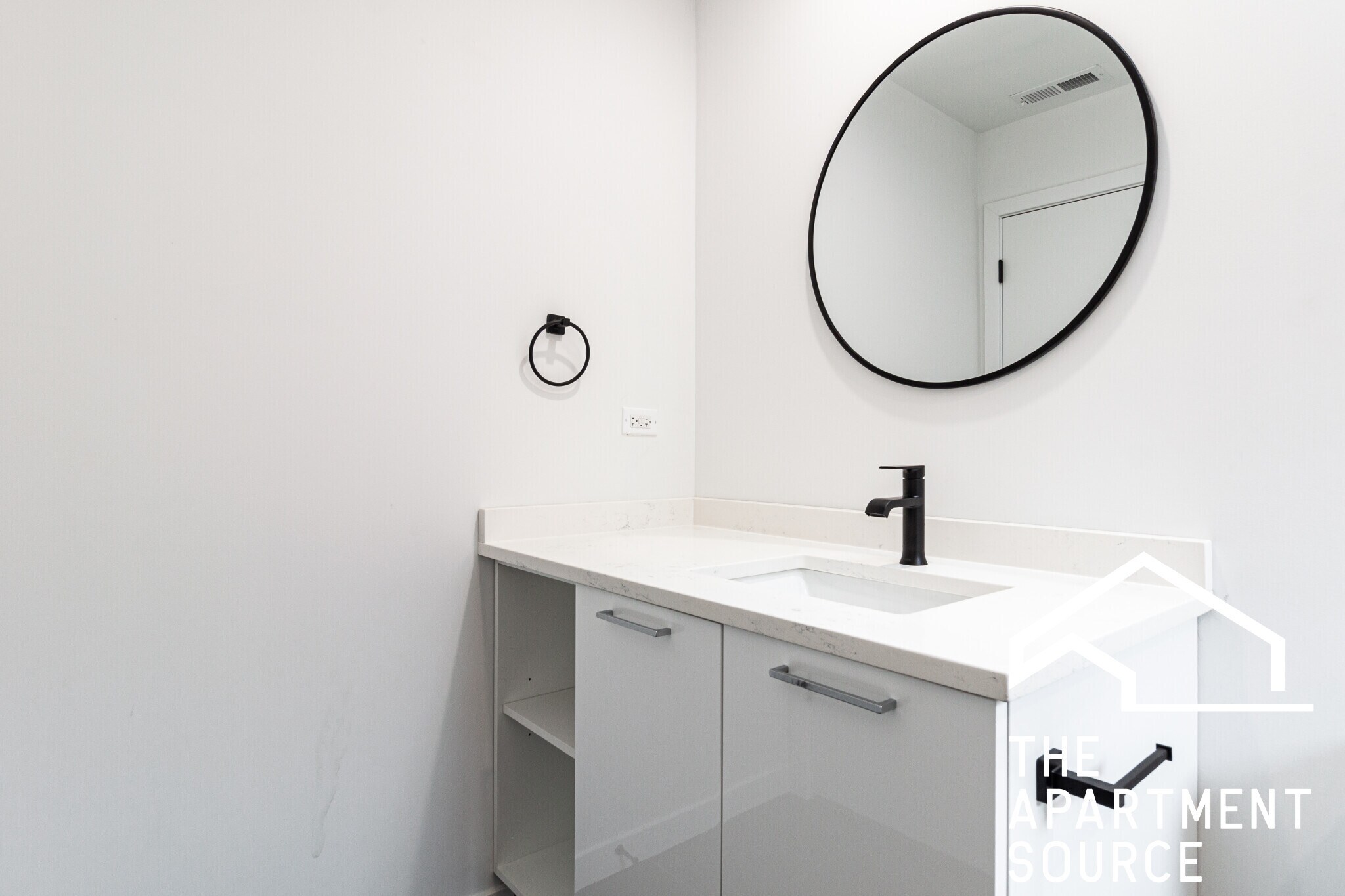 Building Photo - 1428 W Jonquil Ter