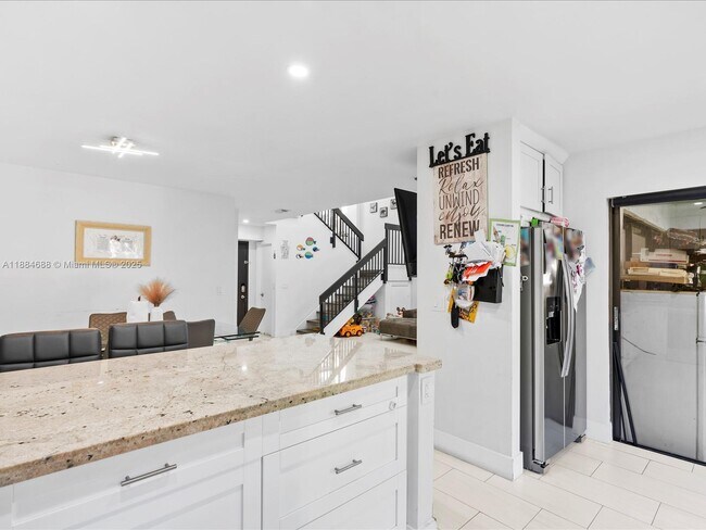Building Photo - 3400 Emerald Oaks Dr