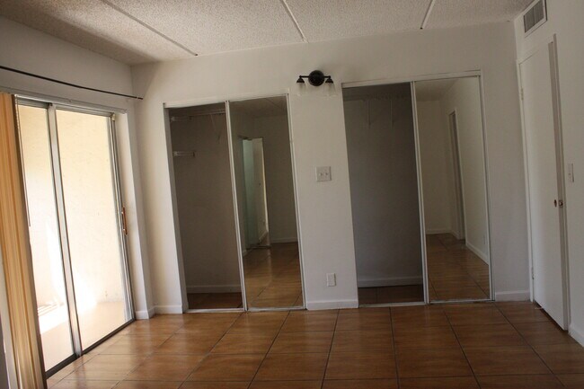 Building Photo - 2200 Springdale Blvd