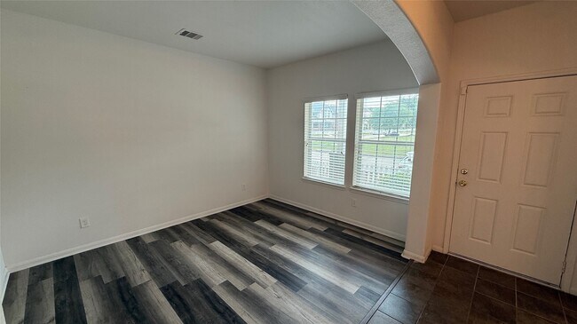 Building Photo - 7346 Autumn Sun Dr