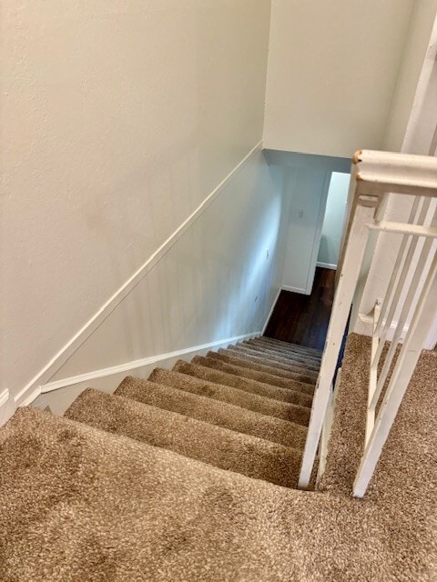 Building Photo - 5434 Roundtree Ct