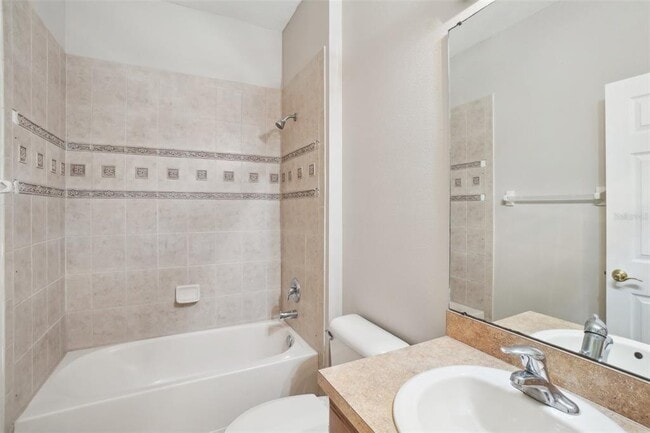 Building Photo - 127 Silver Falls Dr