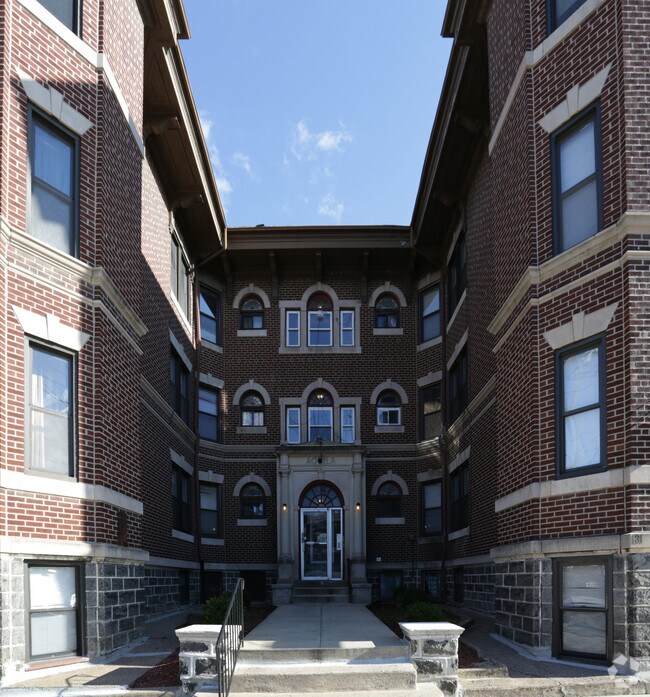Building Photo - Walnut Court Apartments