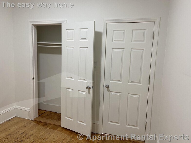 Building Photo - 252 Windsor St