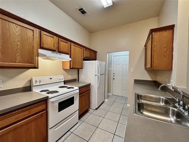 Building Photo - 1709 Novella Ct