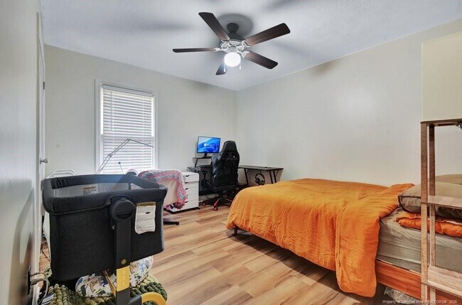 Building Photo - 5487 Bush Ct