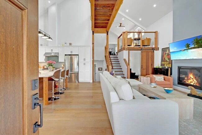 Building Photo - 532 S Branciforte Ave