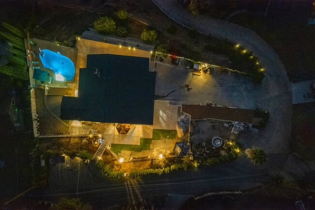 Building Photo - 1853 Penasco Rd