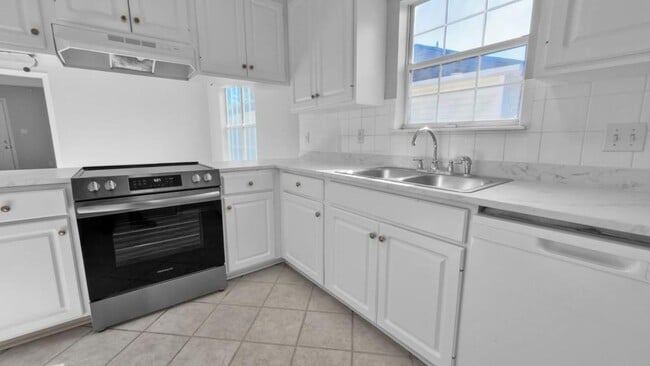 Building Photo - 3713 Mulligan Rd