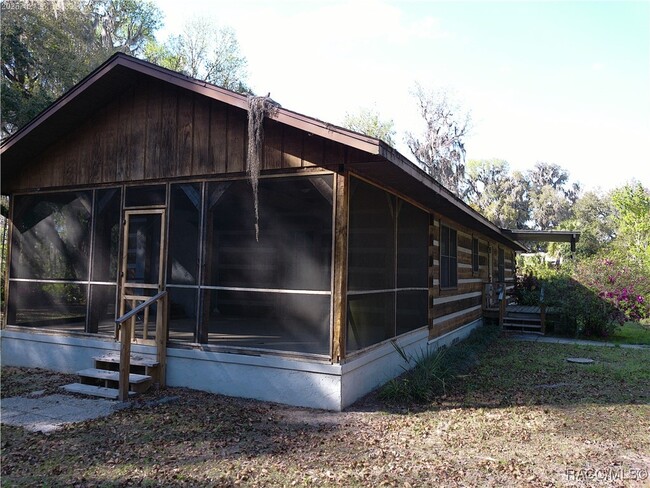 Building Photo - 211 W Vine St