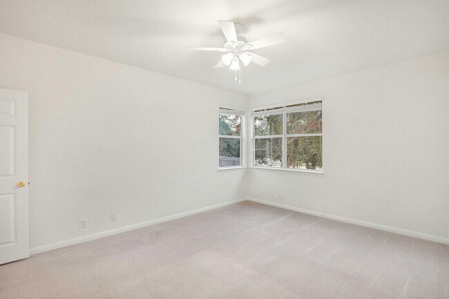 Building Photo - 2514 Crenshaw Dr