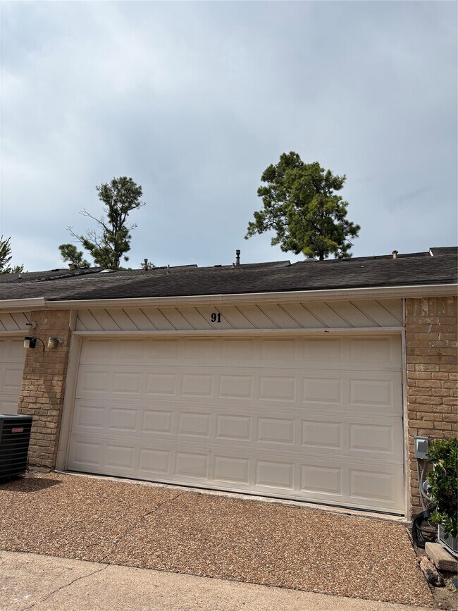 Building Photo - 12625 Memorial Dr