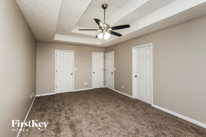Building Photo - 520 Greenfield Dr