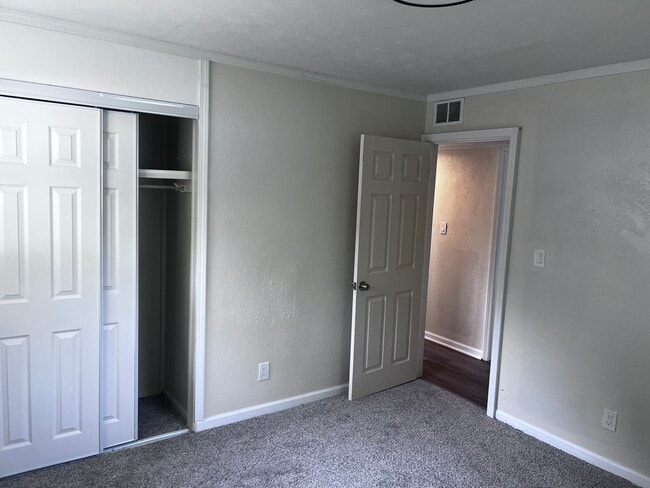 Building Photo - 5349 Pickford Dr