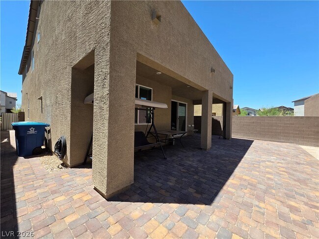 Building Photo - 2990 Overlook Brk St