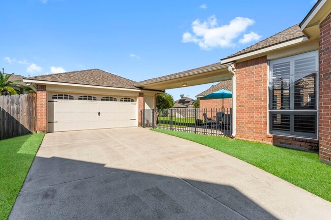 Building Photo - 6515 Pine Arrow Ct