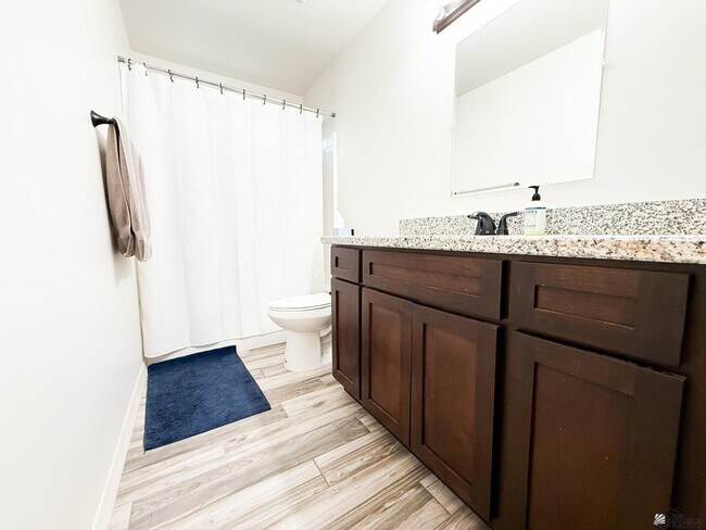 Building Photo - 4168 S Hinckley Dr