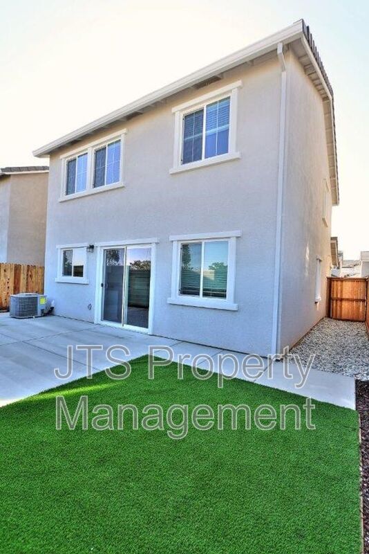 Building Photo - 2097 Shady Tree Cir