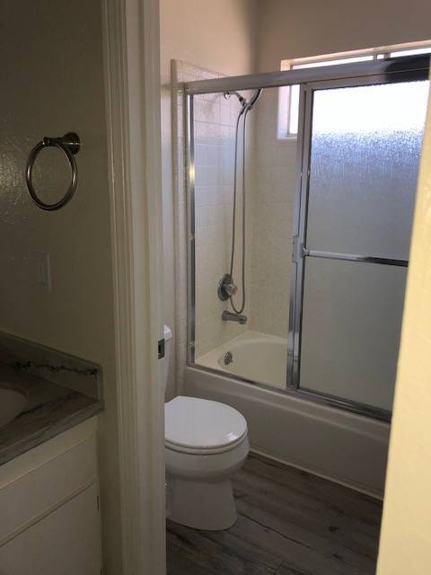 Building Photo - 528 Grand Ave