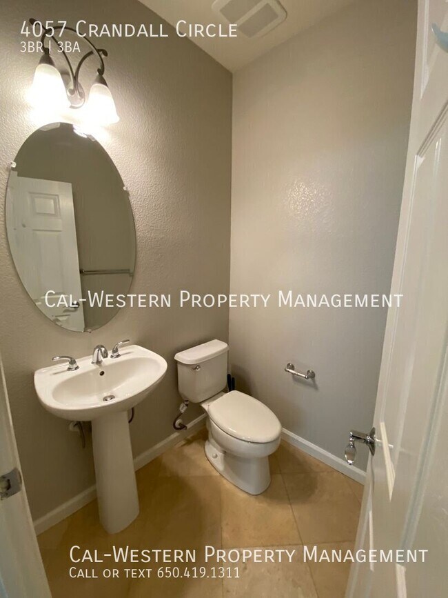 Building Photo - 4057 Crandall Cir