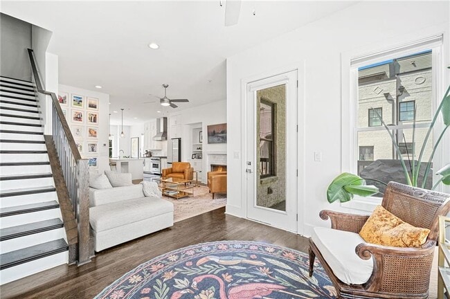 Building Photo - 1801 Huntington Hills Ln NW