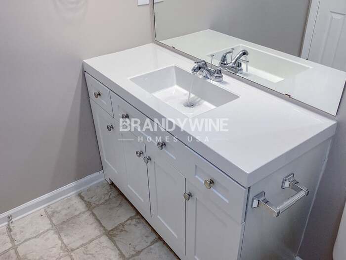 Building Photo - 5284 Hanover St