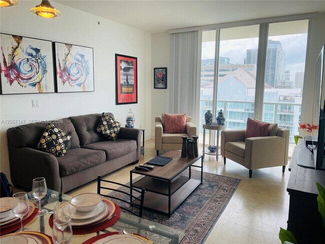 Building Photo - 1155 Brickell Bay Dr
