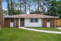 Building Photo - 7145 Pinewood Dr