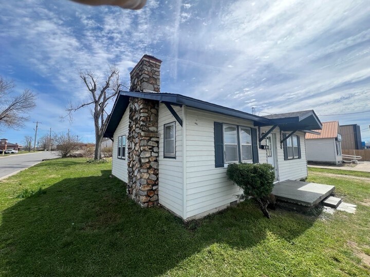 Building Photo - 125 N 9th St