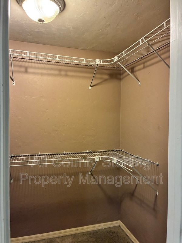 Building Photo - 9781 SW 52 Ln