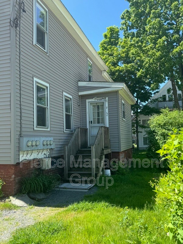 Building Photo - 26 Elm St