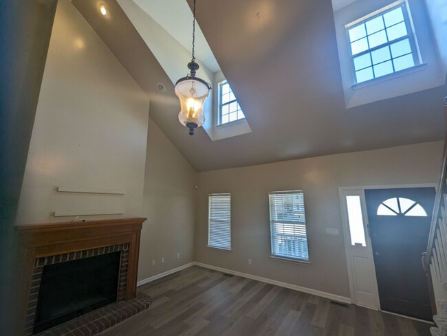 Building Photo - Hanahan Lake View Home for Lease