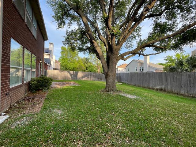 Building Photo - 2713 Chatsworth Dr