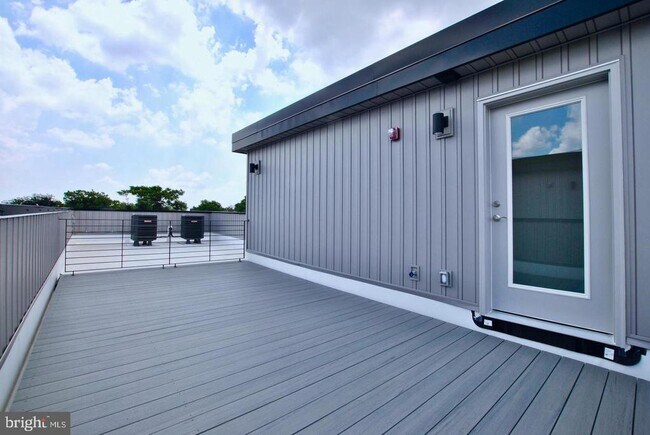 Building Photo - 2132 N 2nd St