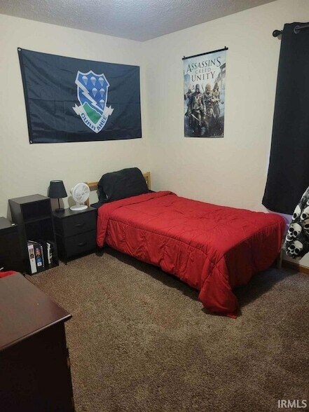 Building Photo - 613 Pines Ln