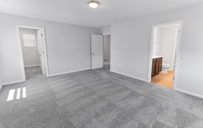 Building Photo - 244 Justify Ave