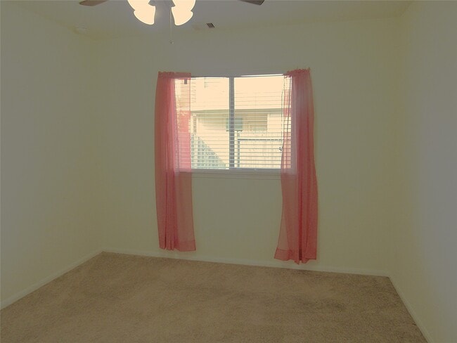 Building Photo - 17043 Amarose Dr