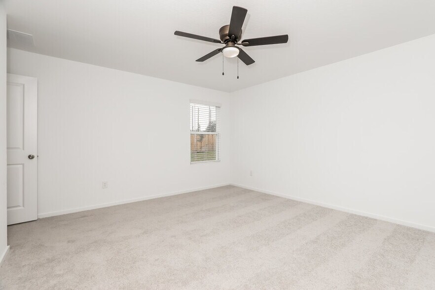 Building Photo - 261 Amy Frances Dr