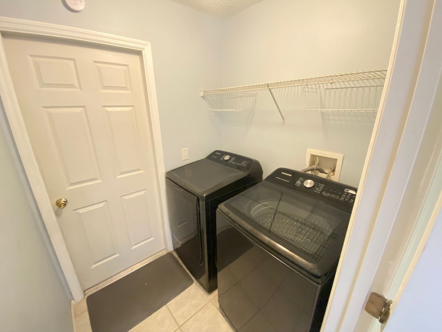 Building Photo - 1019 Great Shady Ln