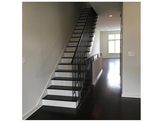 Building Photo - 2134 N Pennsylvania St